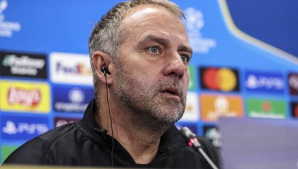 巴萨惊天转会!新门将加盟在即,特尔施特根和斯泽斯尼要歇菜?