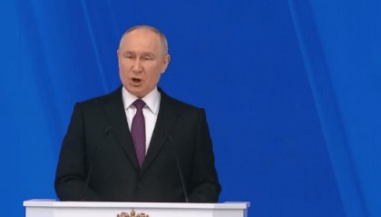 同意与普京见面了？六国向俄罗斯派兵，泽连斯基的态度终于变了，中方行动结束！