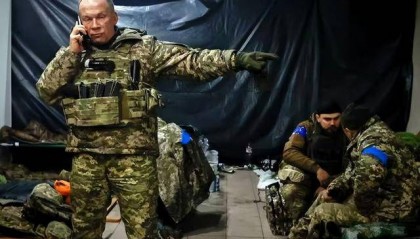 乌军空降兵支援被全歼，红军城5000乌军投降，乌克兰人彻底怒了！