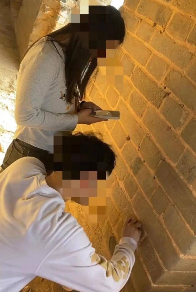 北京密云警方：满某（男，26岁）、刘某某（女，21岁），拘留并罚款