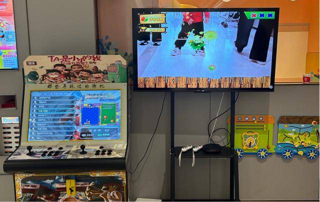 海底捞,和西贝“抢娃”