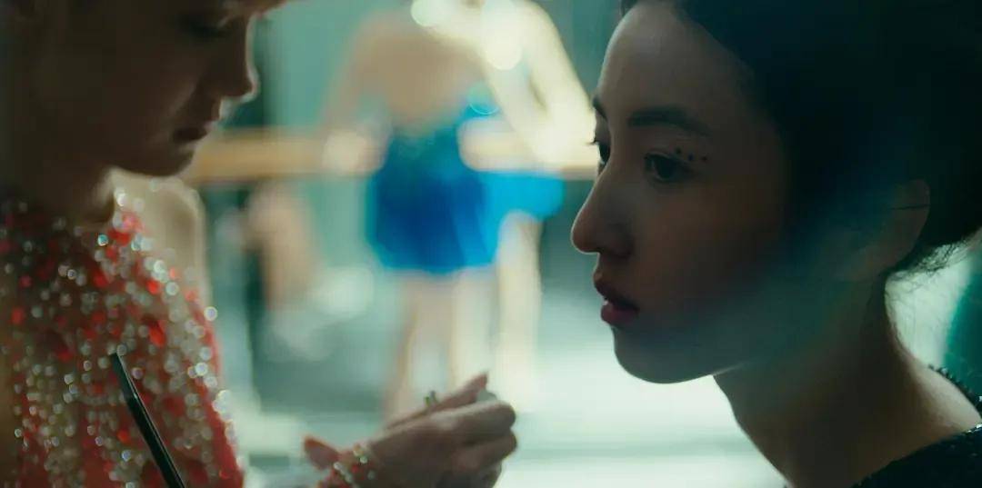 小李子强森黄晓明陈坤舒淇新片都遇冷……靠明星撑票房的时代真过去了?