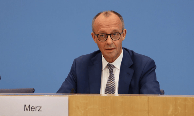 现在才看懂默克尔的远见：当年坚决不用默茨，原来是德国躲过一劫？刚上任仅8个月，默茨已惹出大祸